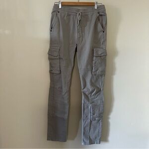 Standard Cloth Men’s Elastic Waist Light Gray Cargo Pants, size medium
